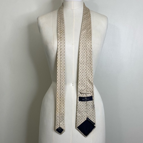 ETRO 100% Silk Tie Made in Italy - Picture 4 of 9